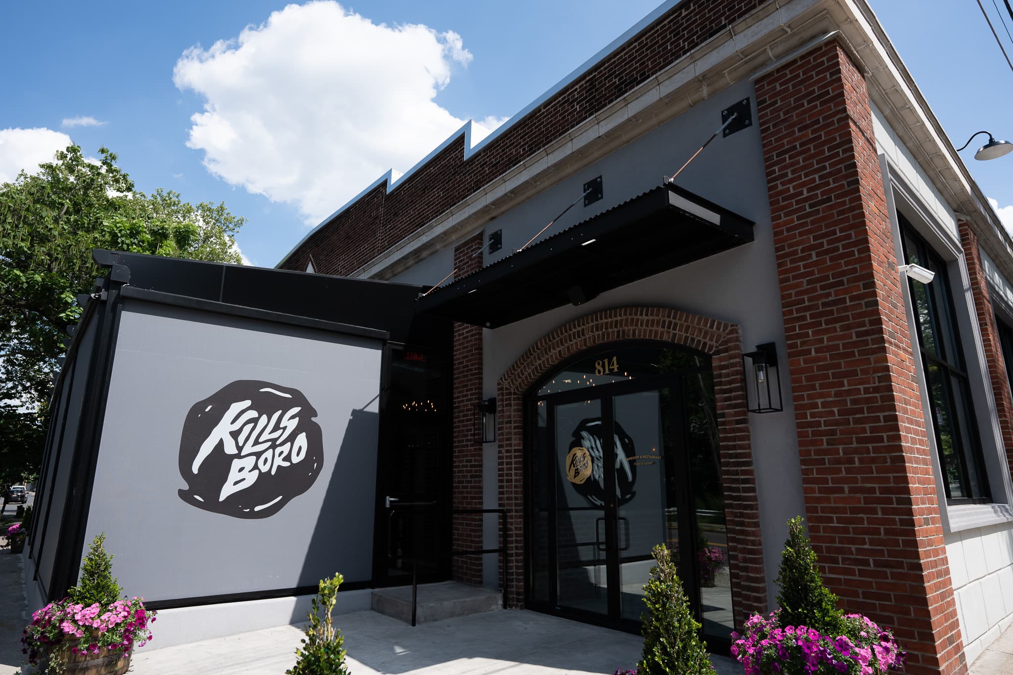 The taproom entrance on Richmond Terrace