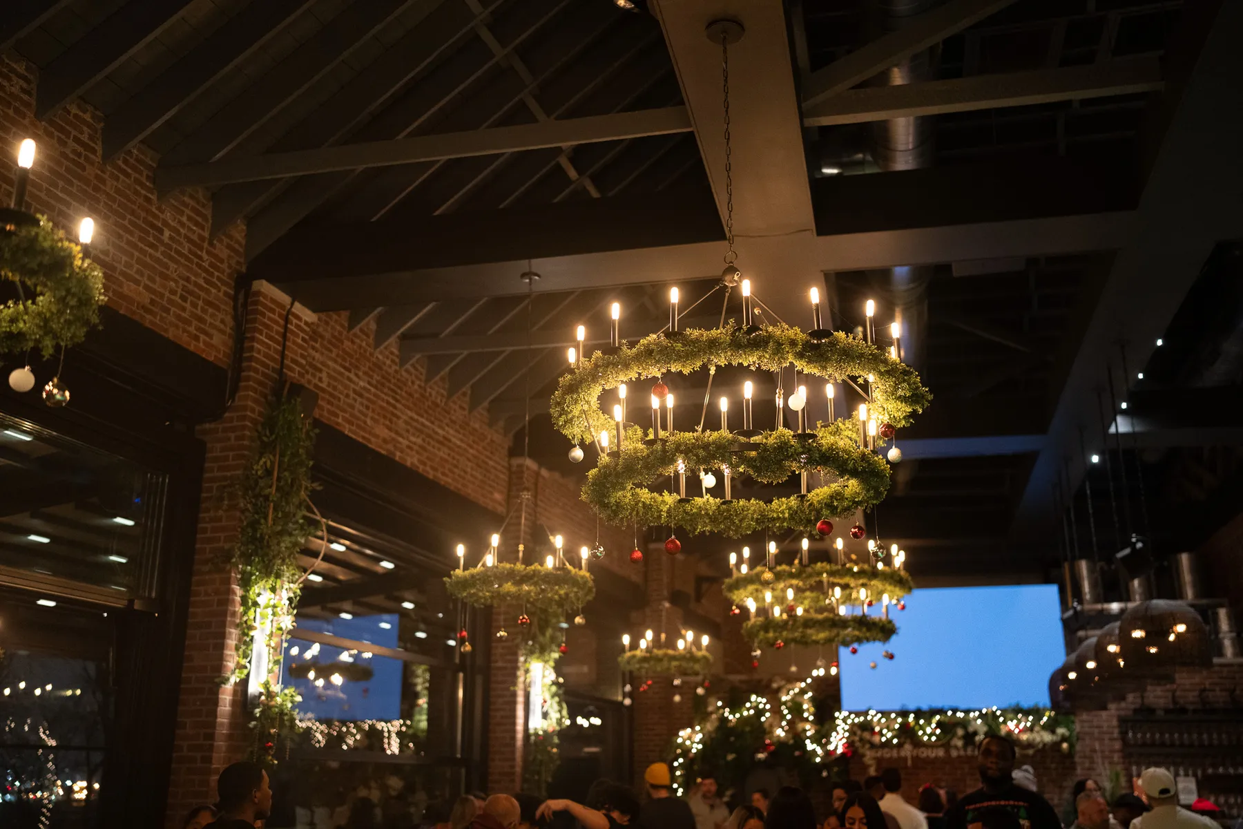 Taproom Party Wreath Chandeliers