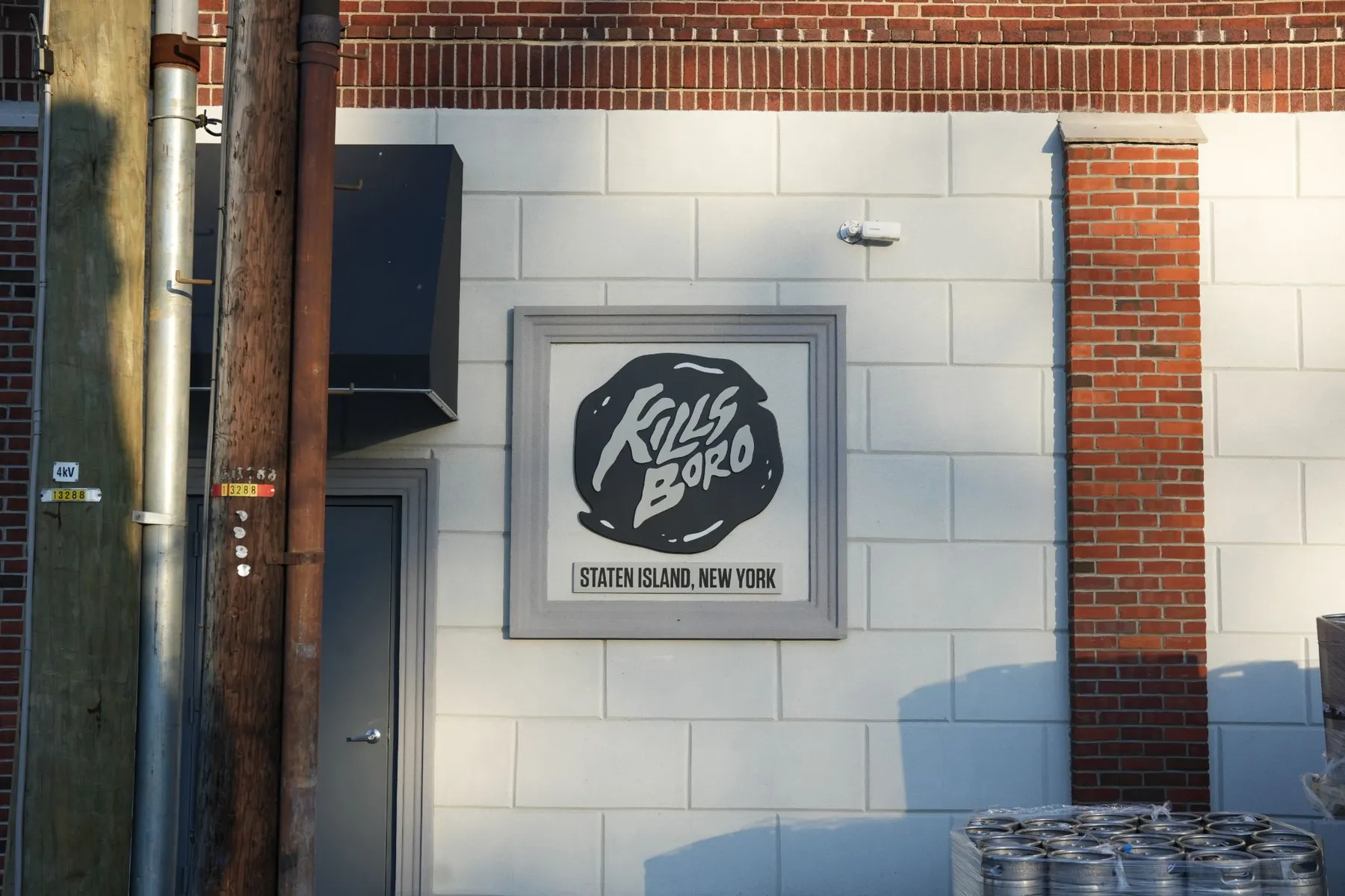 Sign Building Kegs